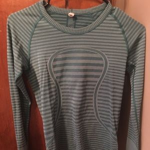 Lulu lemon Long sleeve shirt